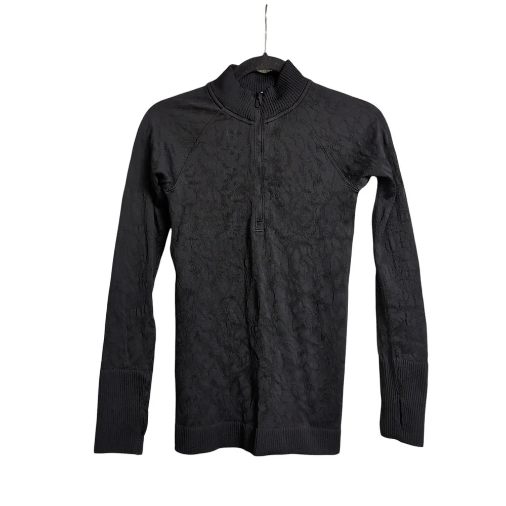 Lululemon Black Floral Embossed Quarter Zip Pullover Top Size 4 Athleisure Layer
